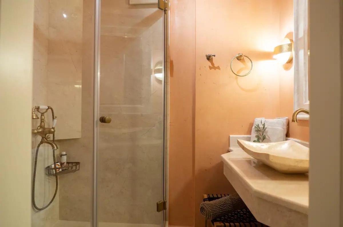 Unique Room With Indoor Pool & Attic Alli Meria Экстерьер фото